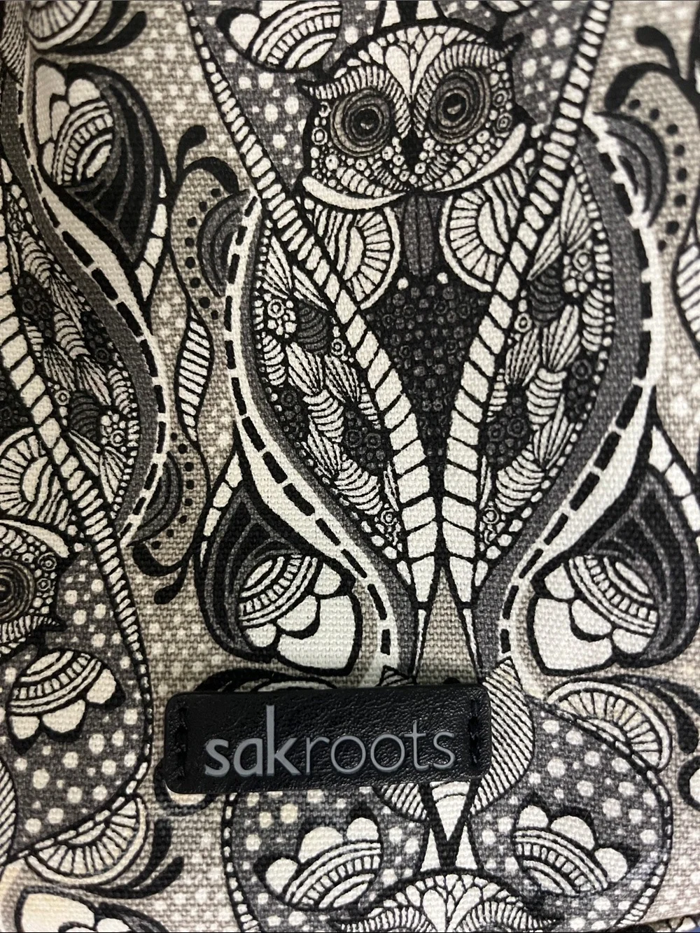 Sakroots Large Canvas Stripe tote w Black owl Catalina print, bottom/side panel